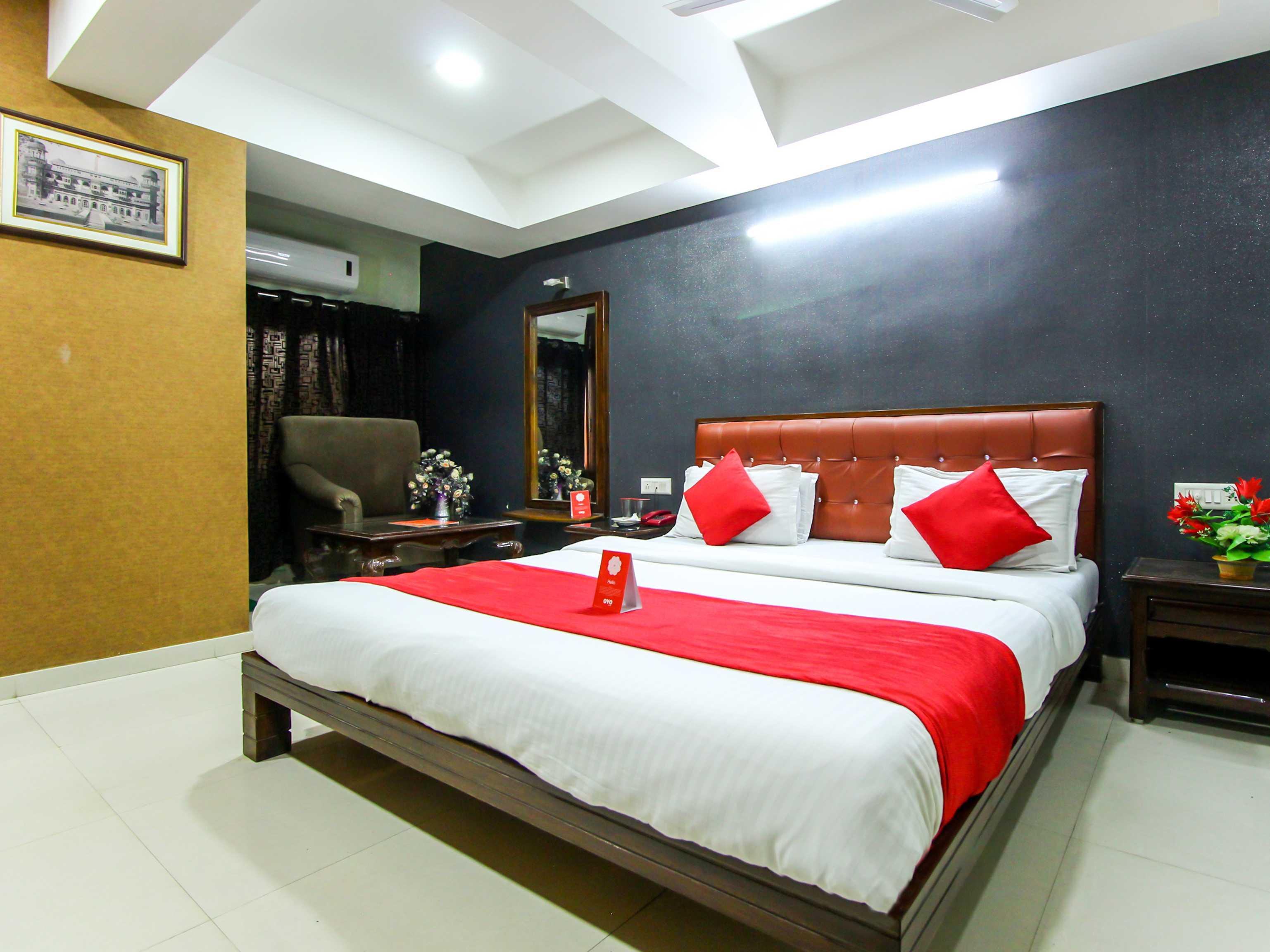 Hotel Seven Ahmedabad Exterior photo