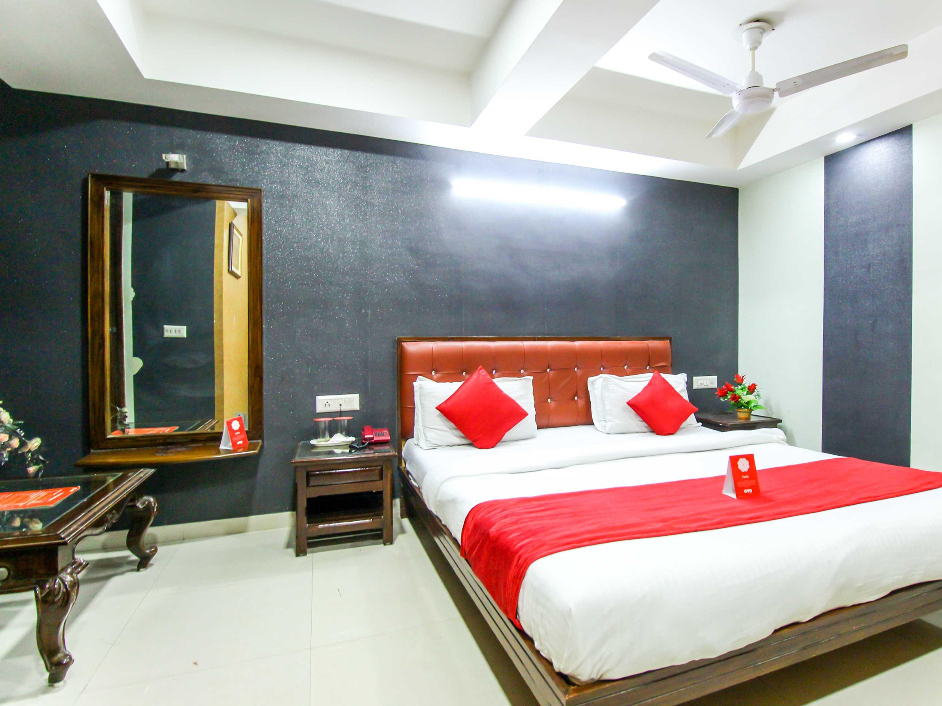 Hotel Seven Ahmedabad Exterior photo