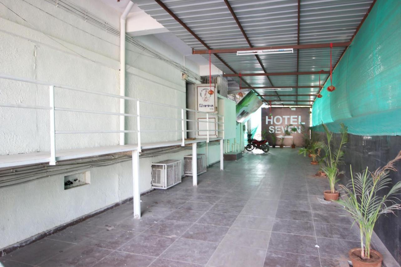 Hotel Seven Ahmedabad Exterior photo